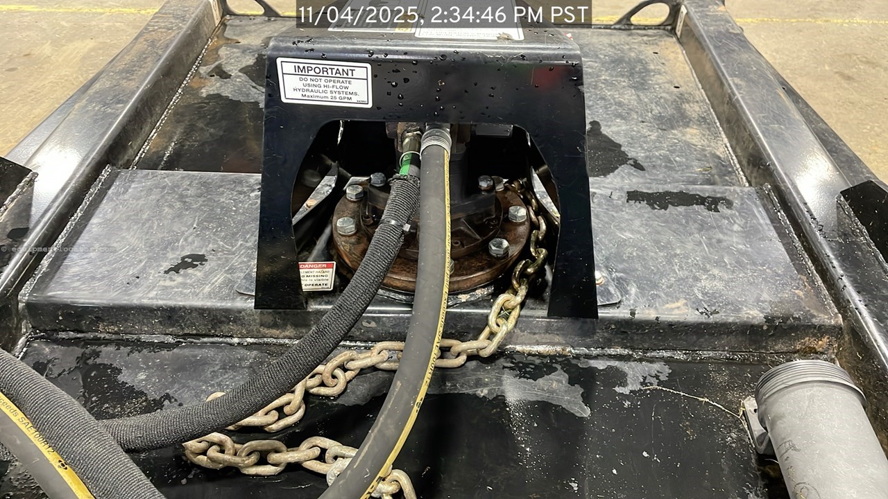 2021 John Deere RC60B Image 10