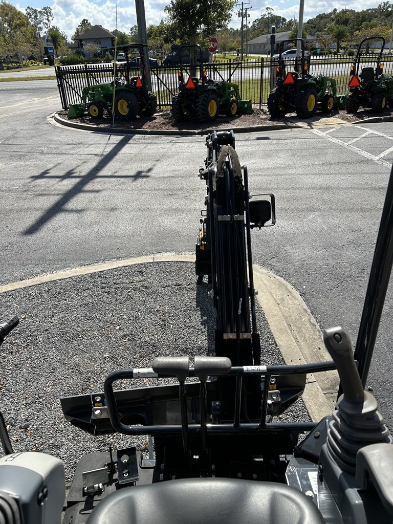 2025 John Deere 17 P Image 10