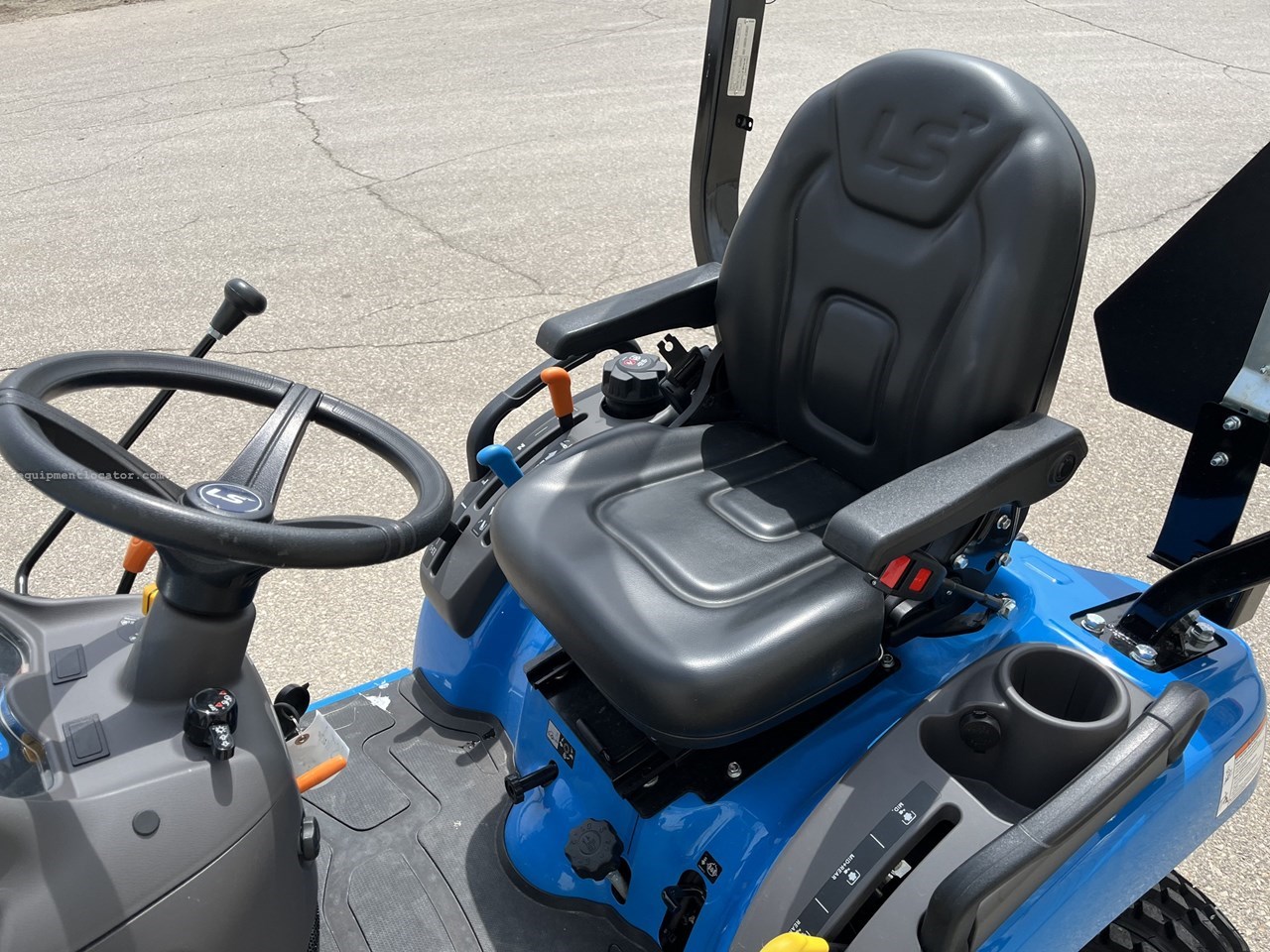 2024 LS MT125 Image 10