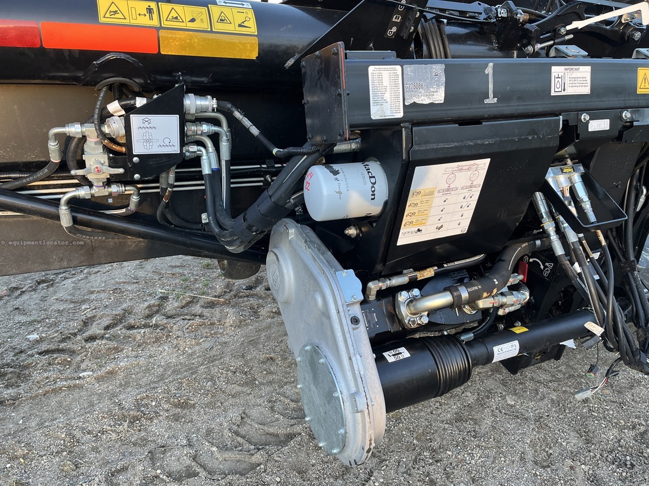 2018 MacDon FD140 Image 10