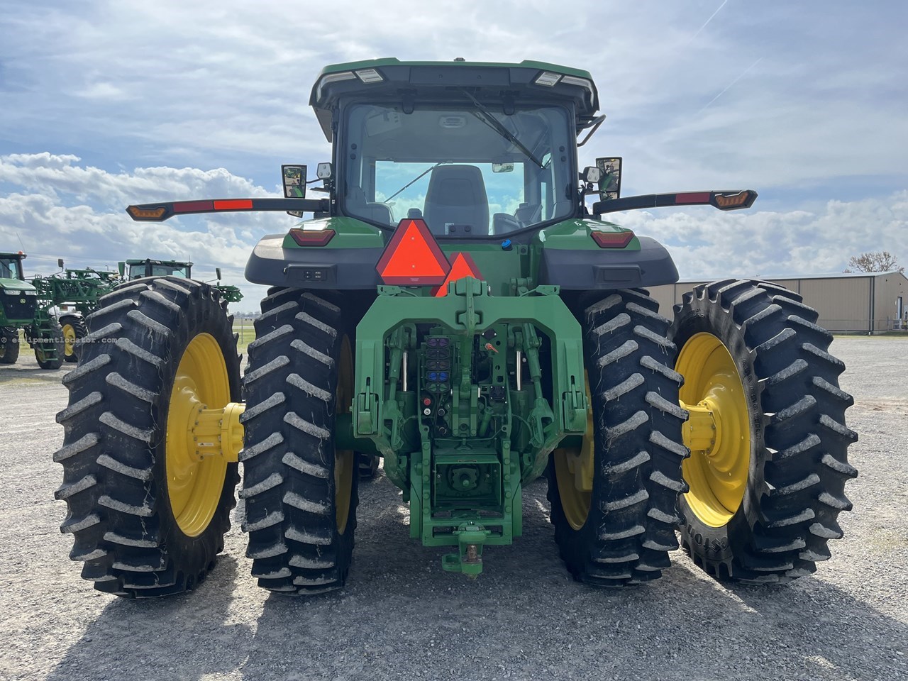 2023 John Deere 8R 310 Image 10