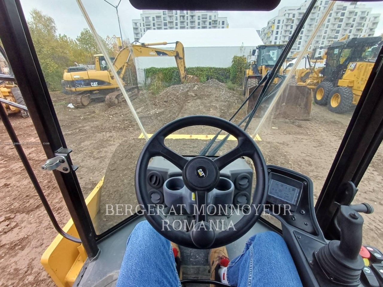 2024 Caterpillar CS16-03 Image 10