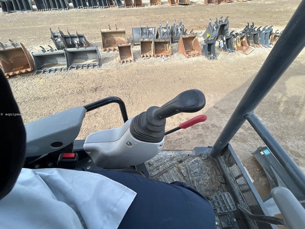 2022 John Deere 50G Image 36