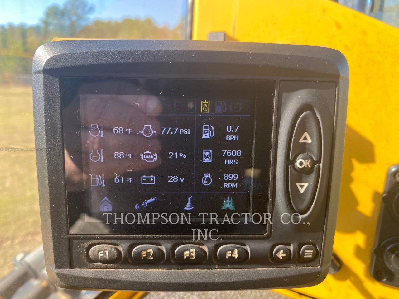 2022 Weiler K560FV Image 20