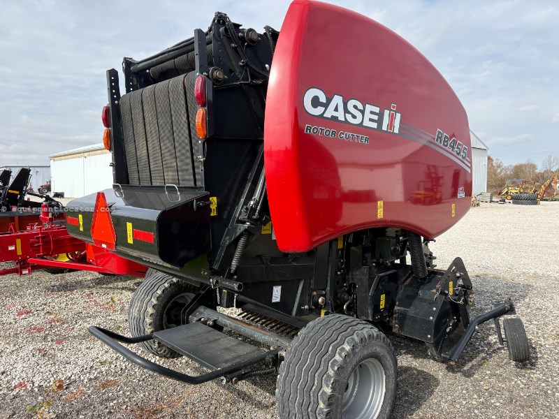 2022 Case IH RB455 Image 2