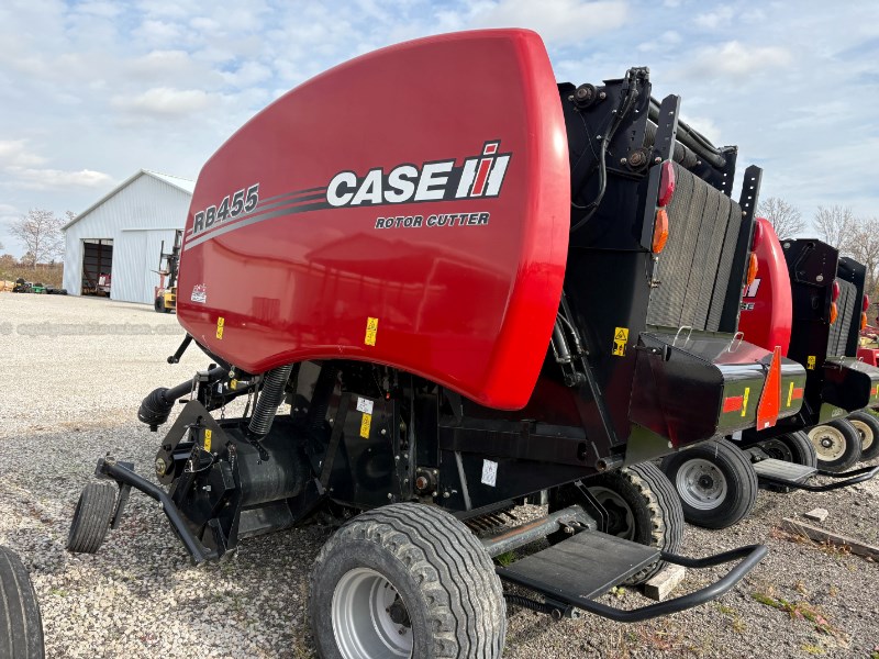2022 Case IH RB455 Image 3