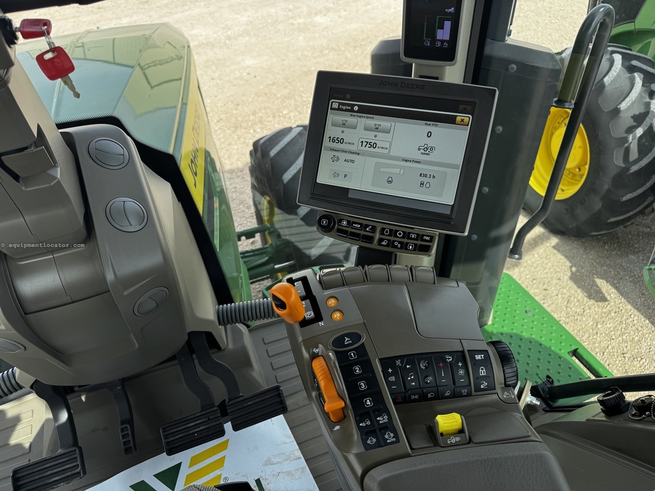 2022 John Deere 7R 210 Image 10