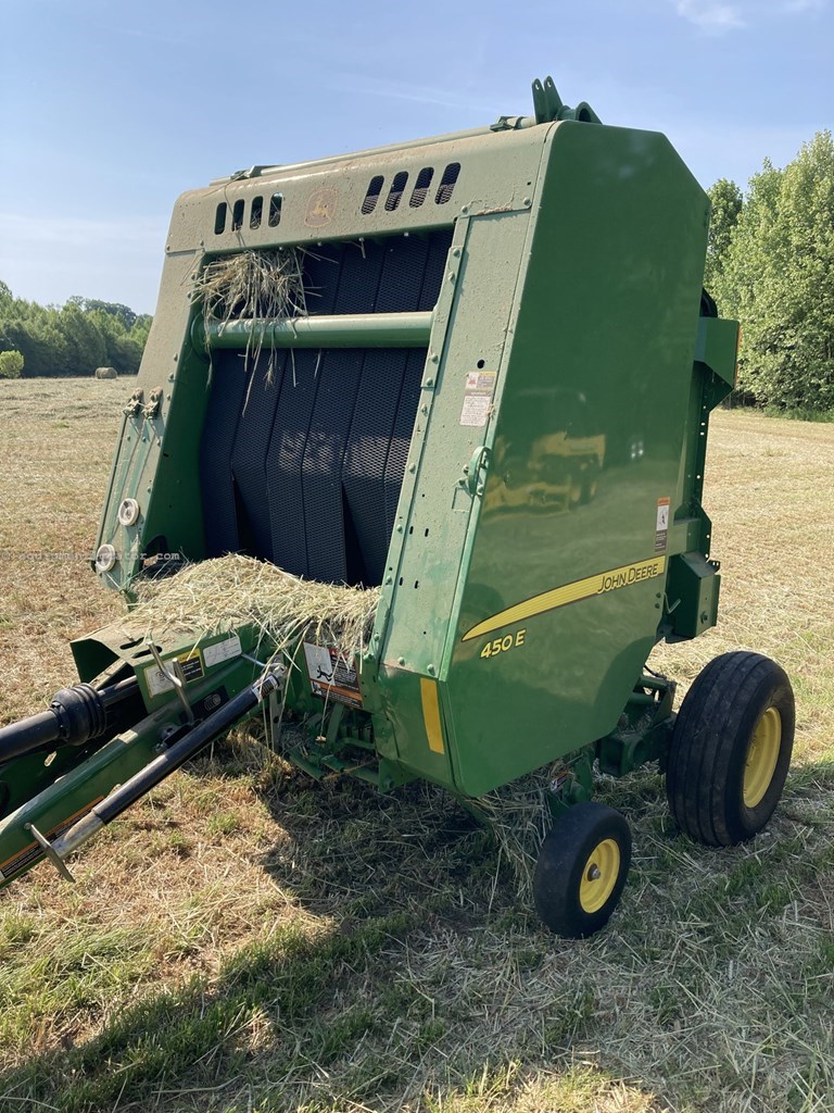 2022 John Deere 450E Image 10