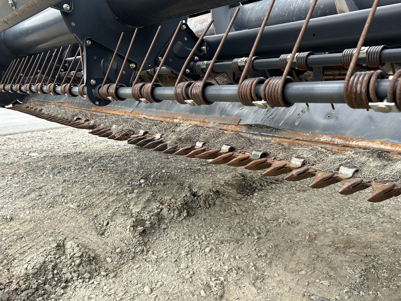 2011 MacDon A30-D Image 21