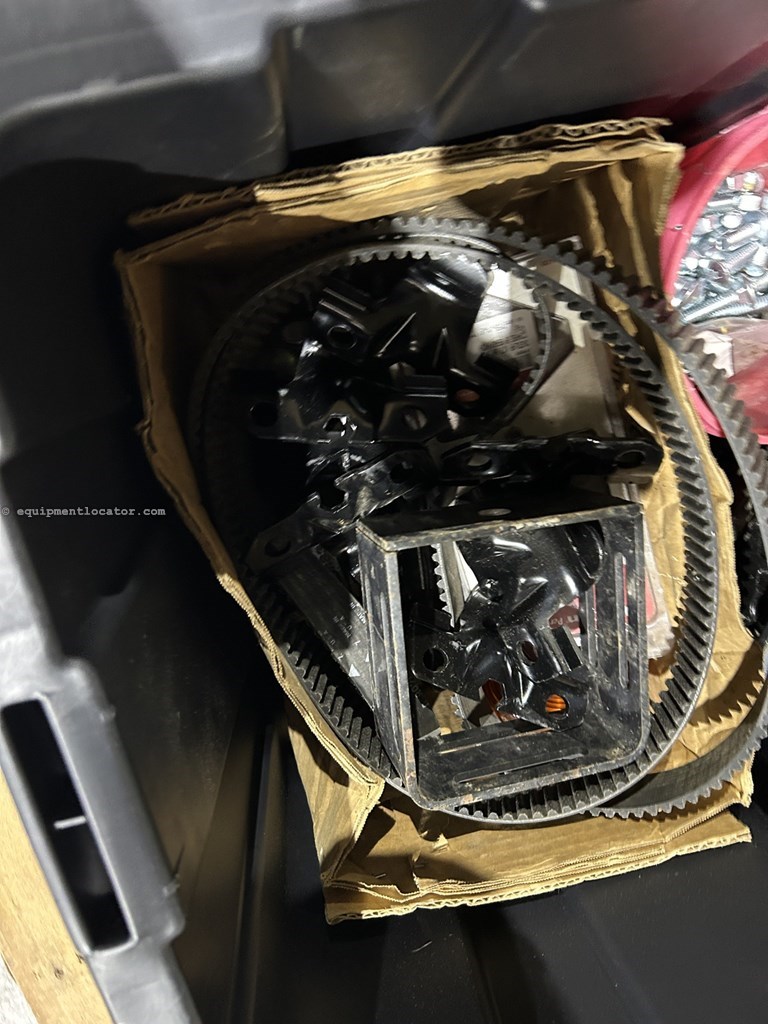 2011 MacDon A30-D Image 36