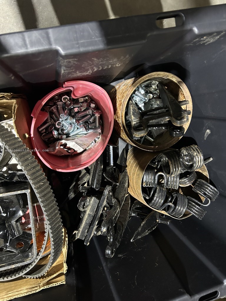 2011 MacDon A30-D Image 37