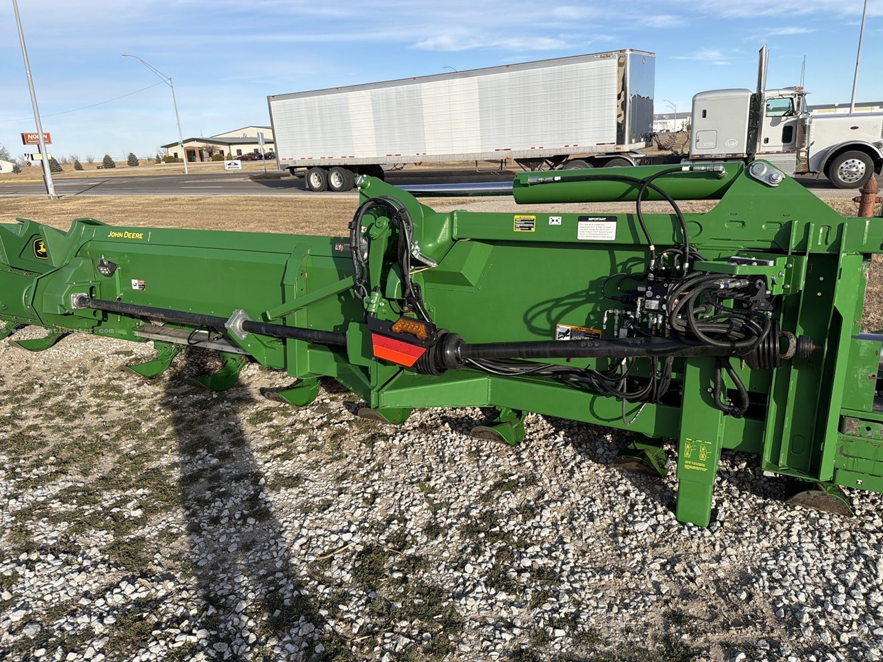 2023 John Deere C16F Image 10