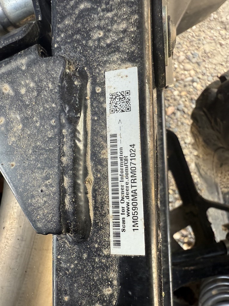 2024 John Deere XUV 590M Image 14