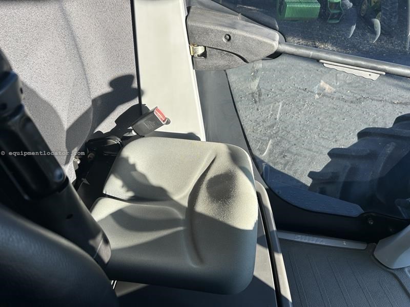2016 CLAAS Xerion 5000 Trac Image 41