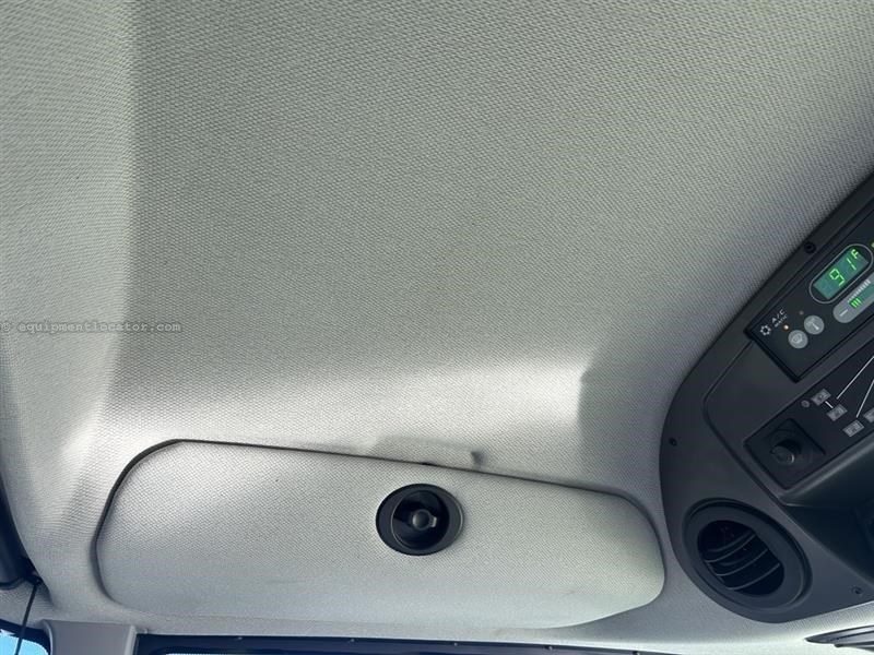 2016 CLAAS Xerion 5000 Trac Image 42