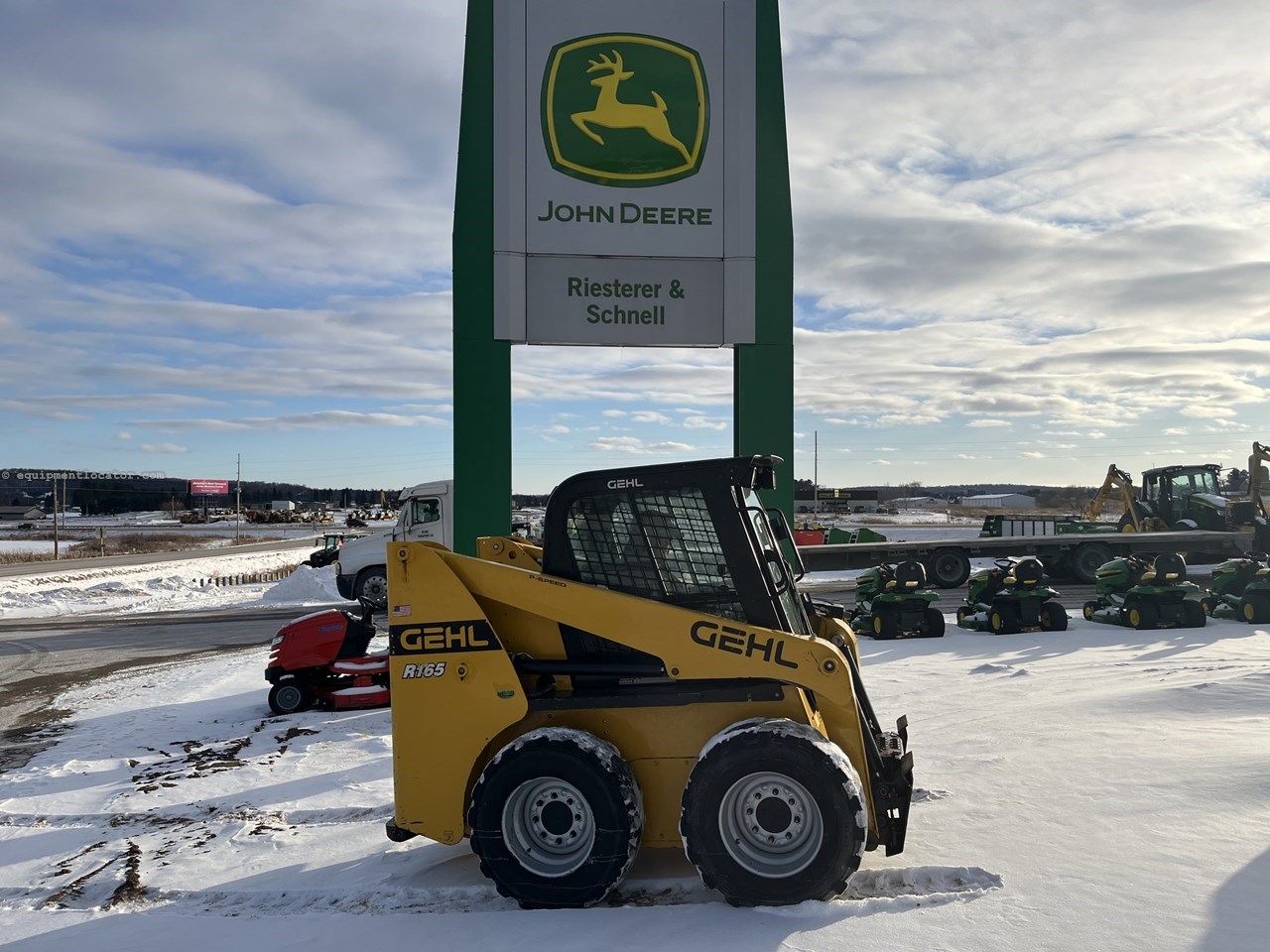 2024 Gehl R165 Image 2