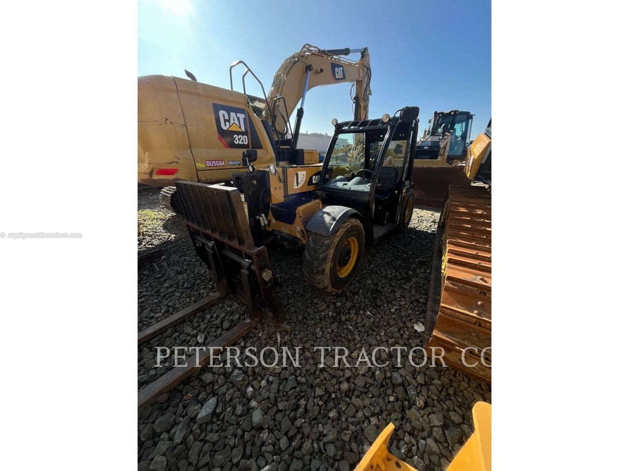 2017 Caterpillar TH255C Image 1