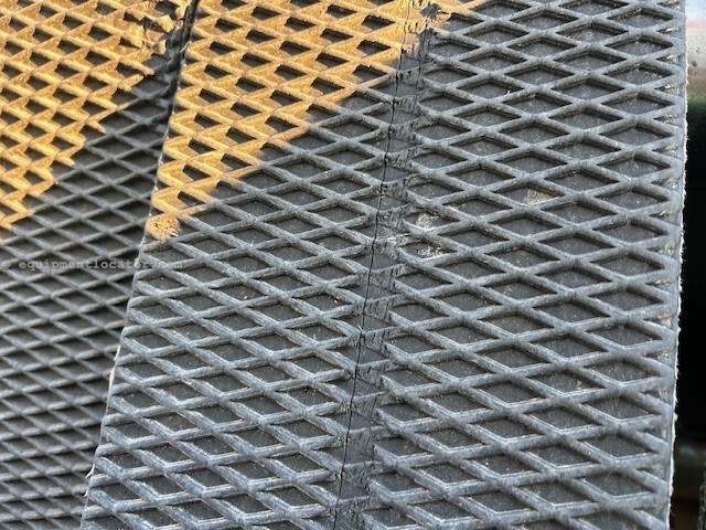 2008 John Deere 568 Image 2