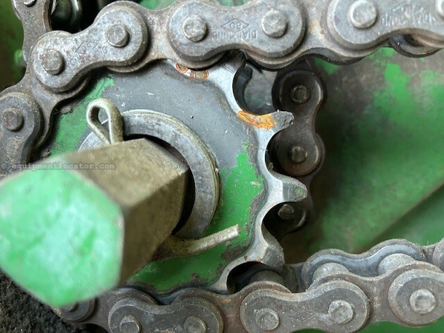 2008 John Deere 568 Image 5