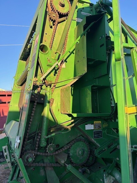 2008 John Deere 568 Image 7