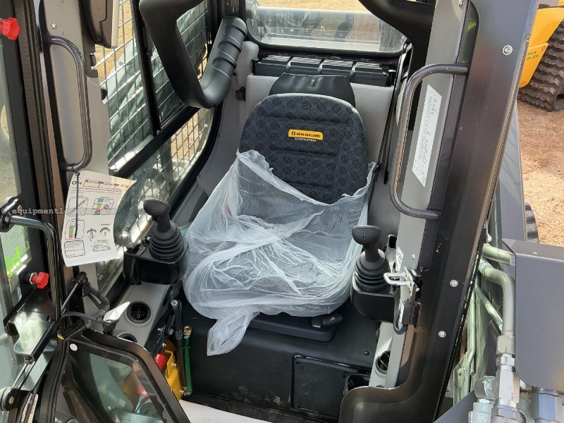 2025 New Holland C332 Image 10