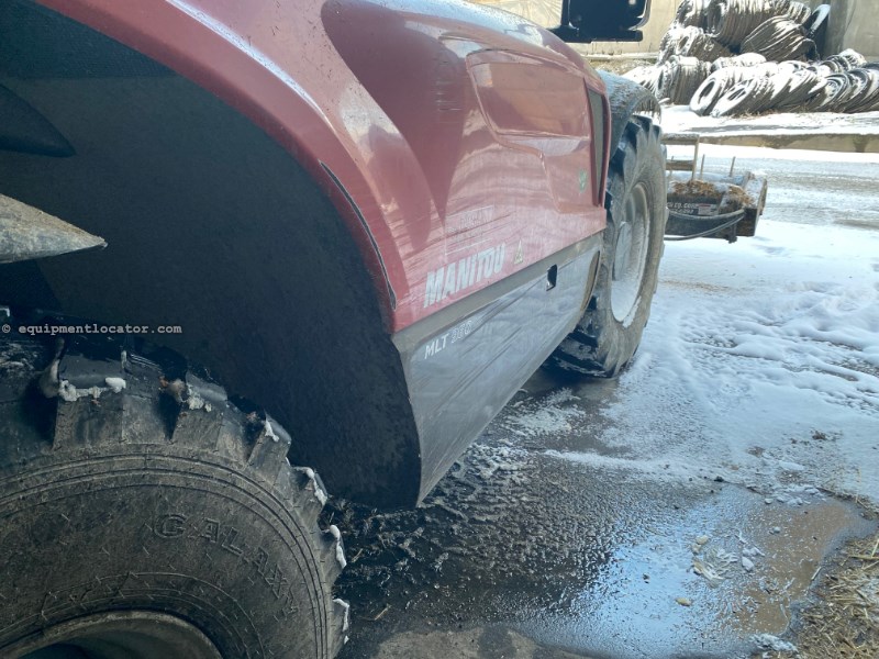 2018 Manitou 960 Image 4