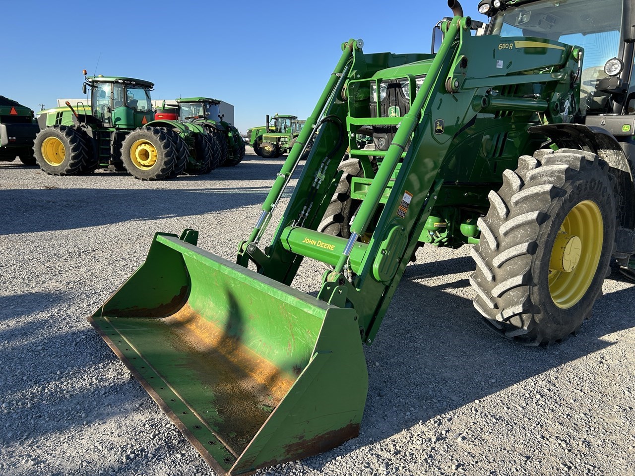 2020 John Deere 6215R Image 10