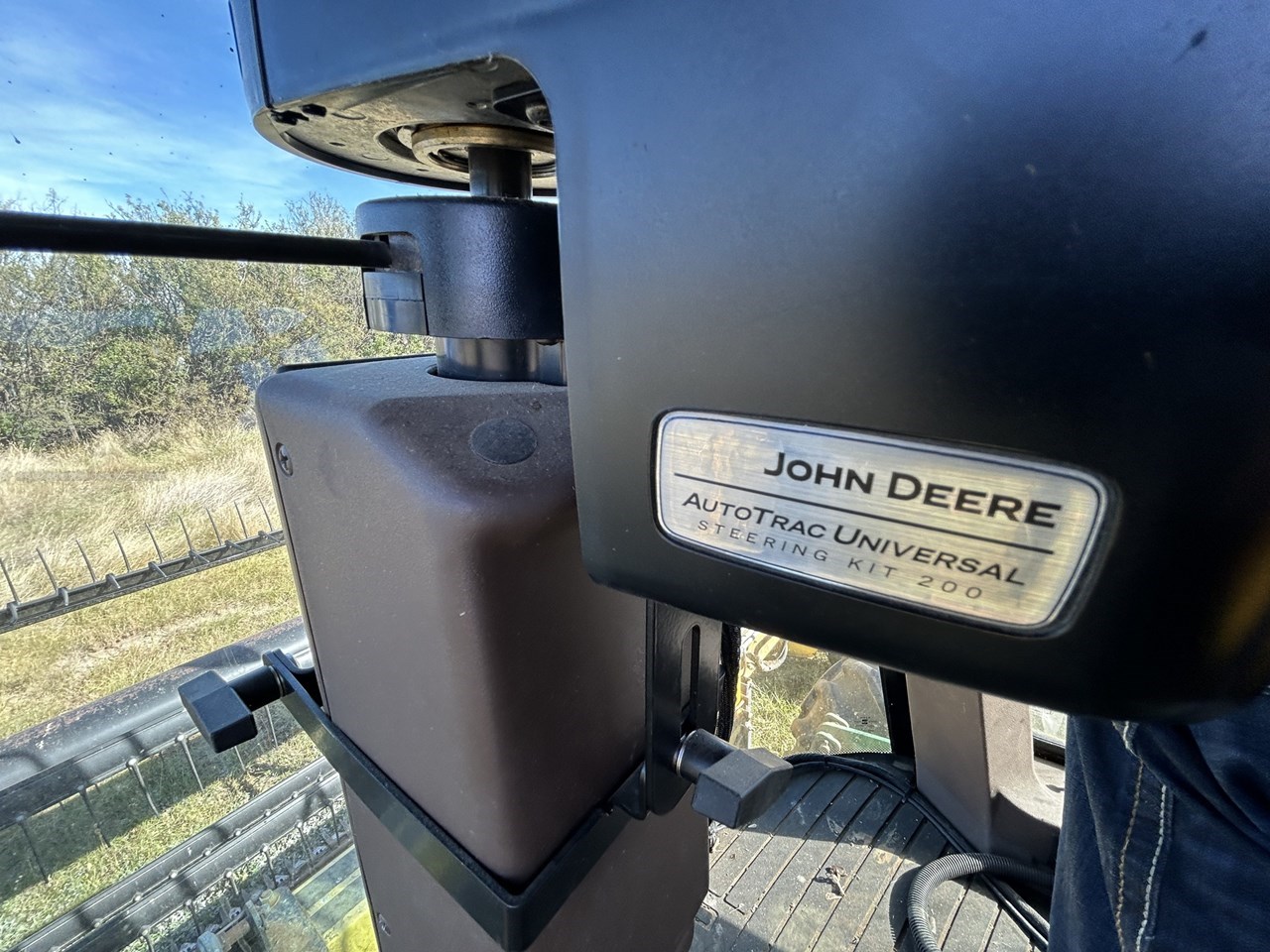 2003 John Deere 4895 Image 10