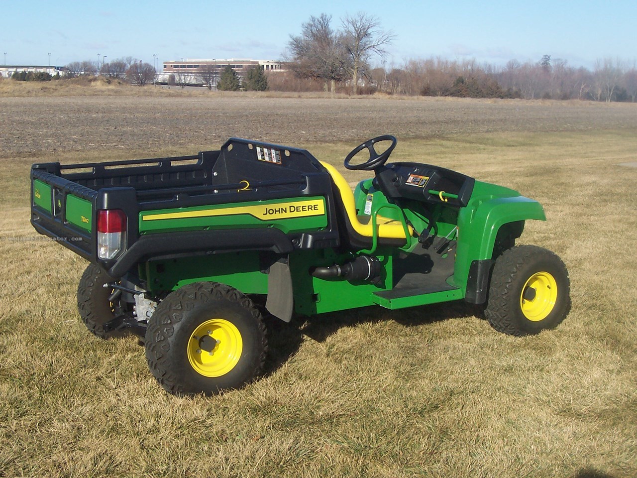 2024 John Deere TX 4X2 GATOR Image 2