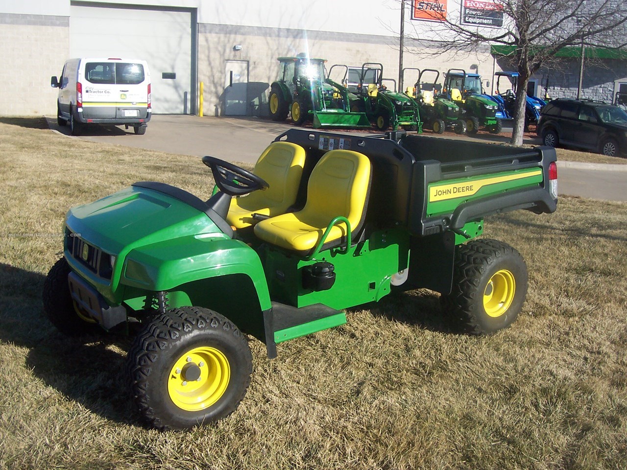 2024 John Deere TX 4X2 GATOR Image 5