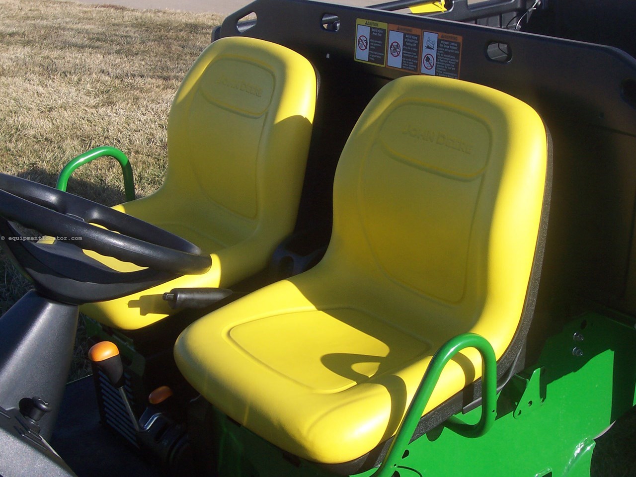 2024 John Deere TX 4X2 GATOR Image 7
