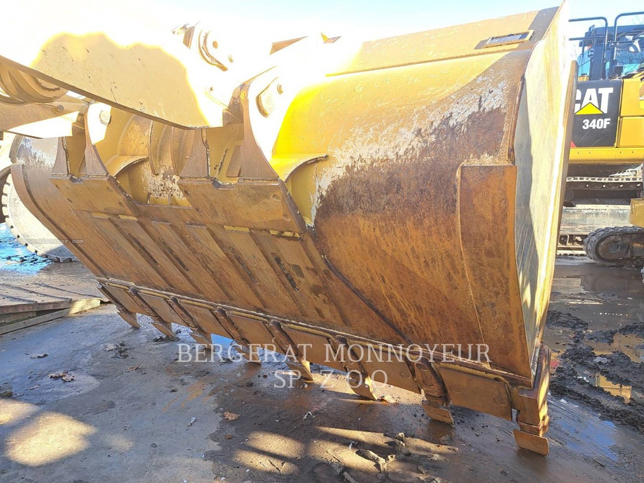 2022 Caterpillar 972 Image 10