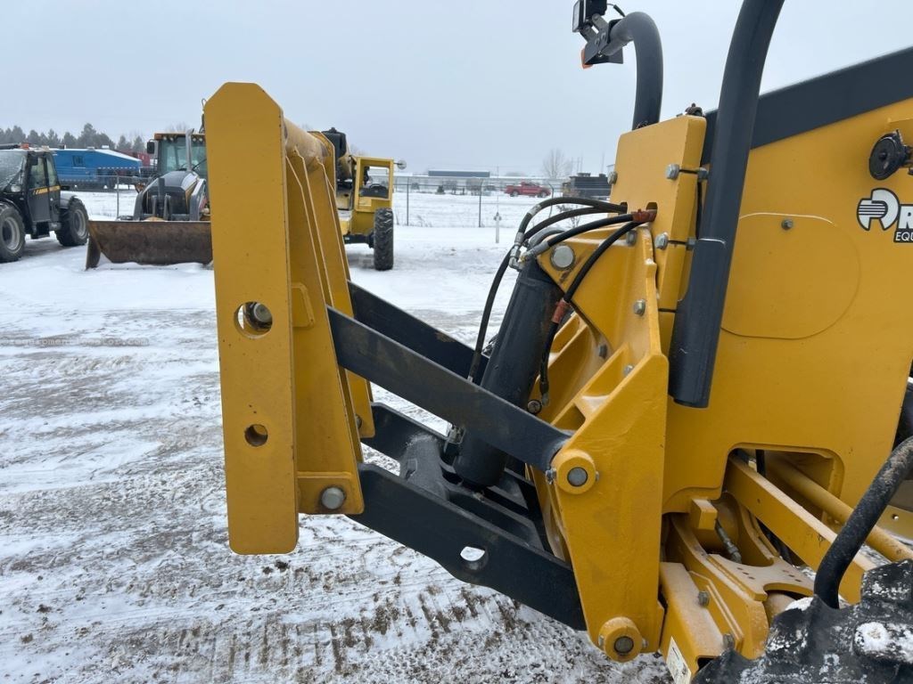 2020 John Deere 772G Image 10