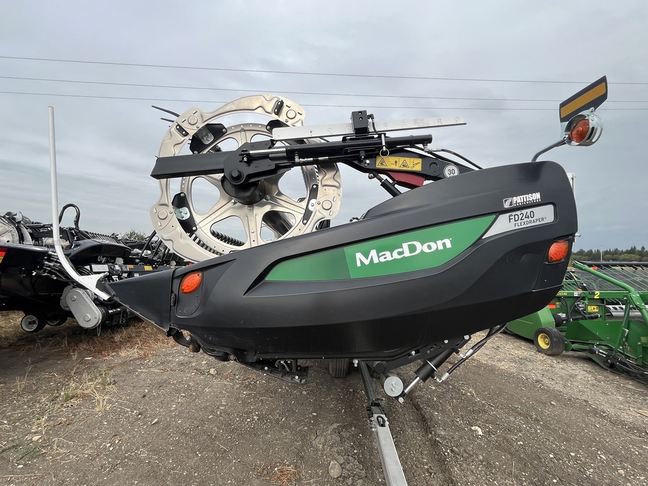 2022 MacDon FD240 Image 10