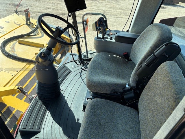 2020 New Holland SPEEDROWER 260 Image 4