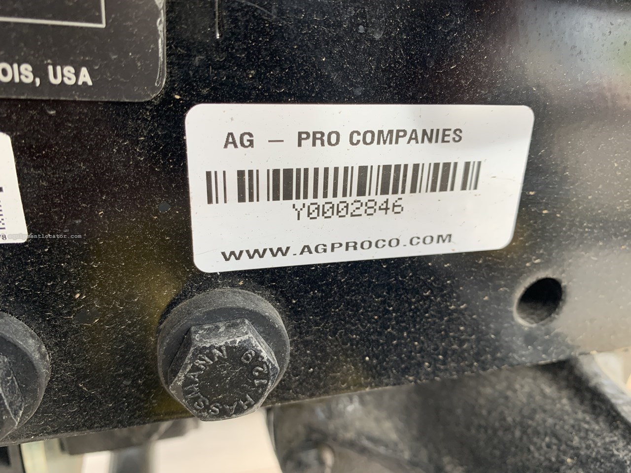 2024 John Deere 2038R Image 10