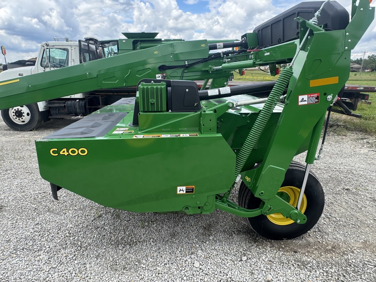 2023 John Deere C400 Image 10