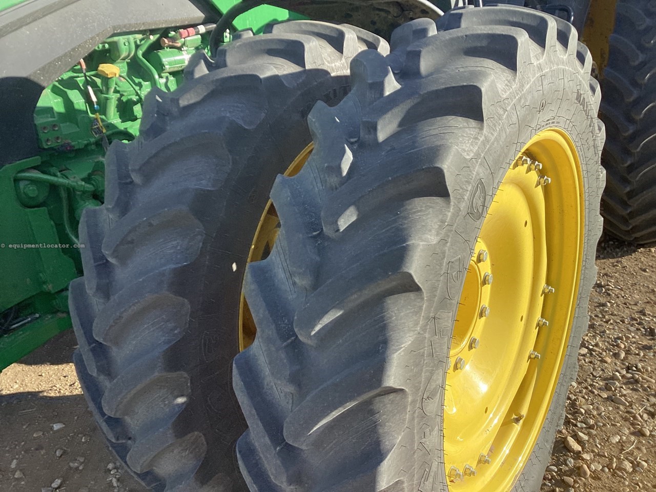 2025 John Deere 8R 310 Image 10