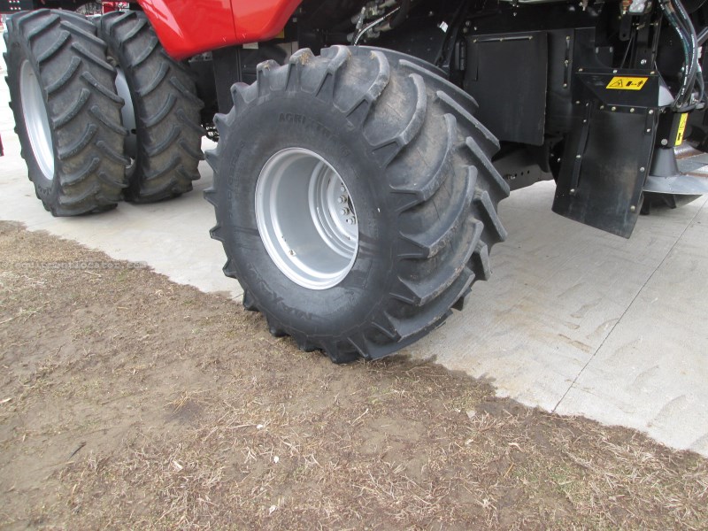 2023 Case IH 8250 Image 10