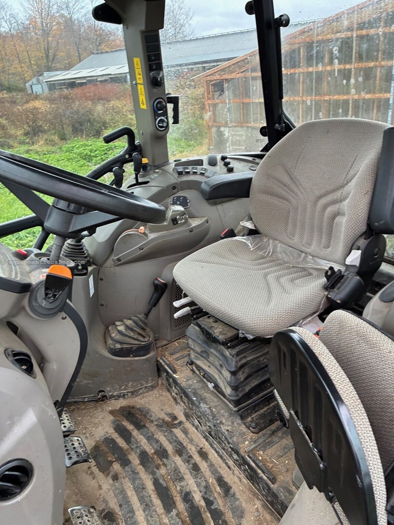 2020 Case IH Farmall 110C Image 3