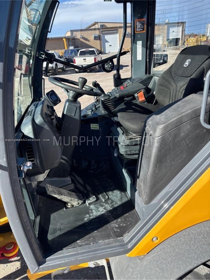 2024 John Deere 204 G Image 10