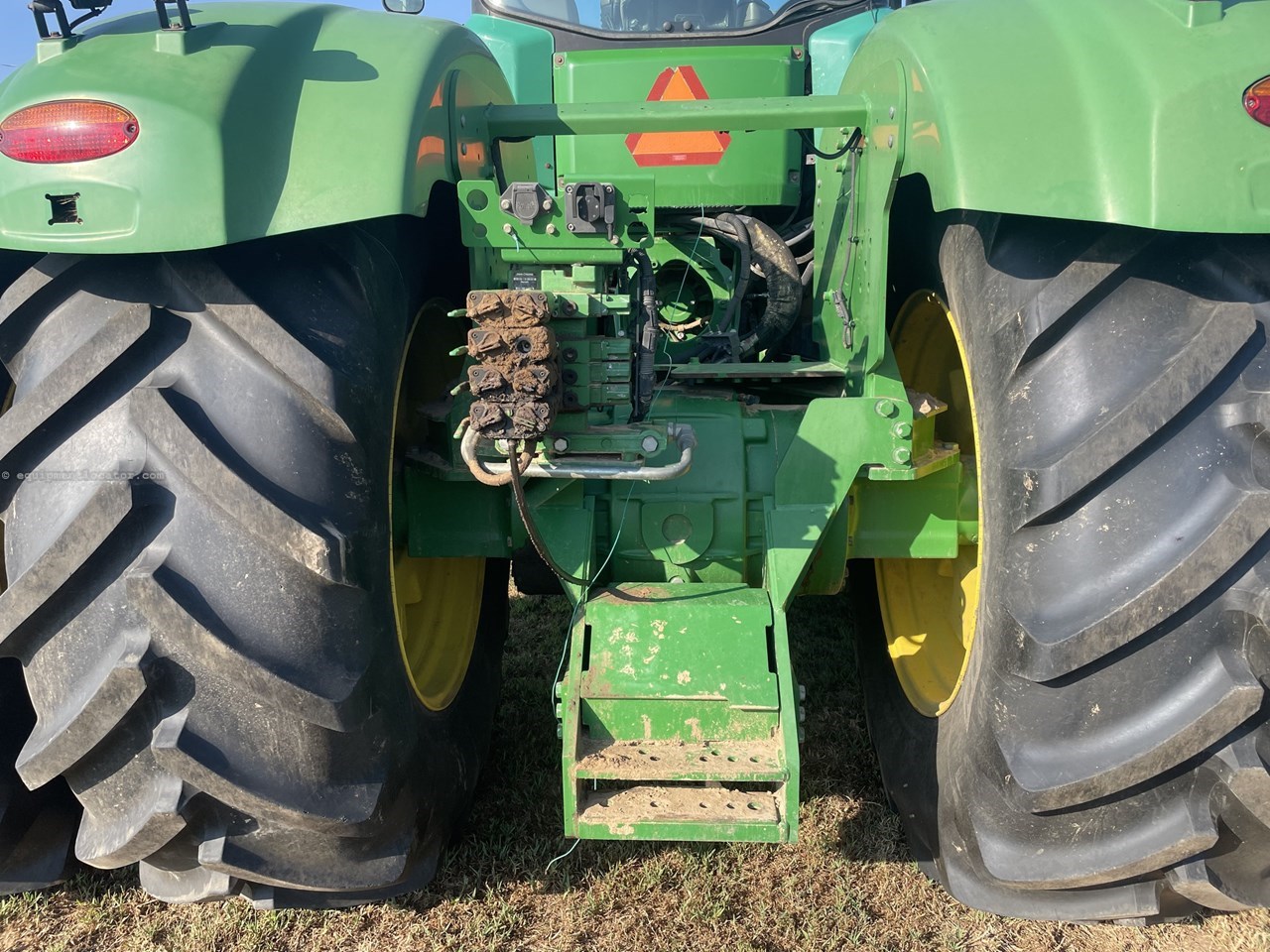 2013 John Deere 9460R Image 10