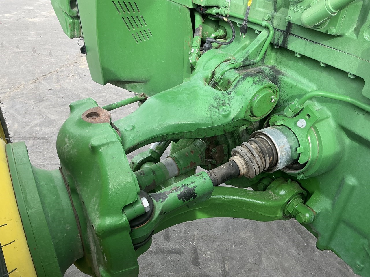 2018 John Deere 8295R Image 10