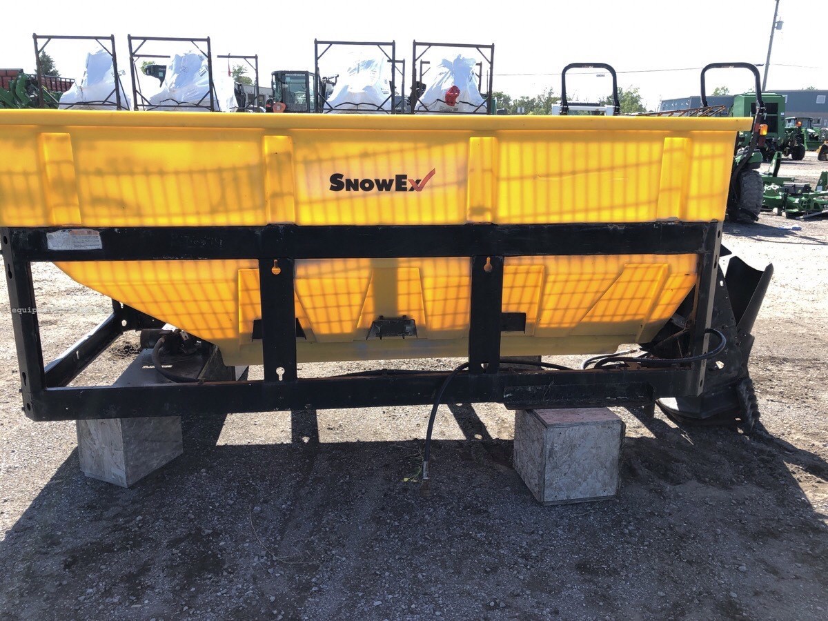 2009 SnowEx 10' 5 YARD Image 6