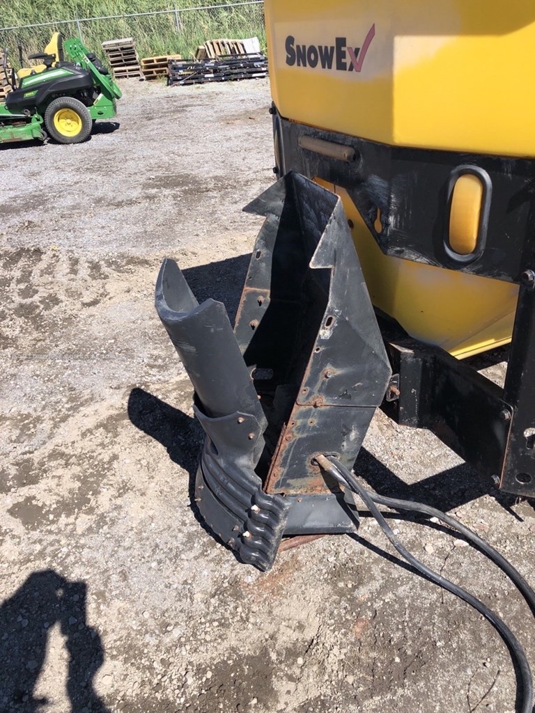 2009 SnowEx 10' 5 YARD Image 10