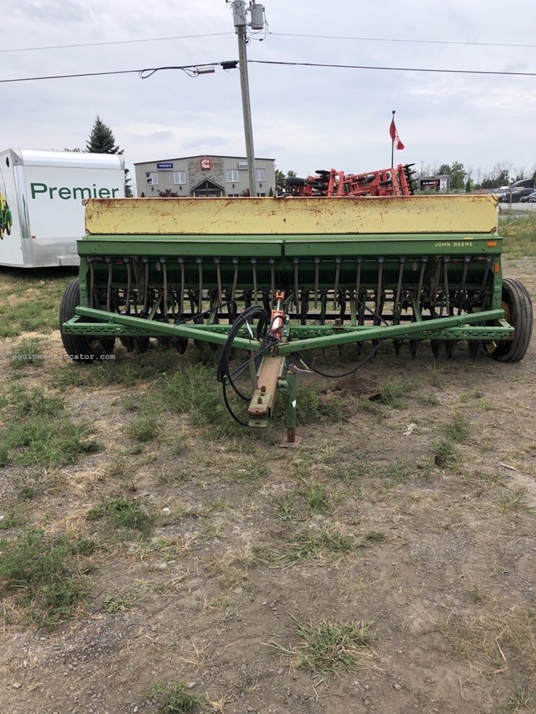 John Deere 8300 12ft SEED DRILL Image 3