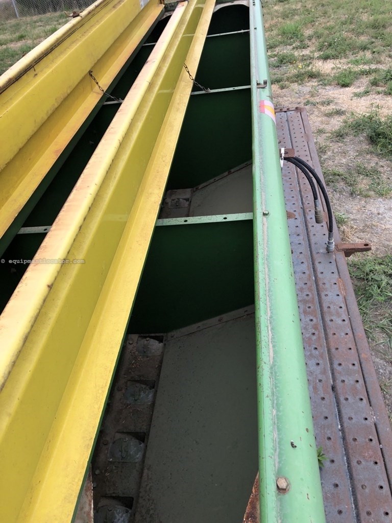John Deere 8300 12ft SEED DRILL Image 6