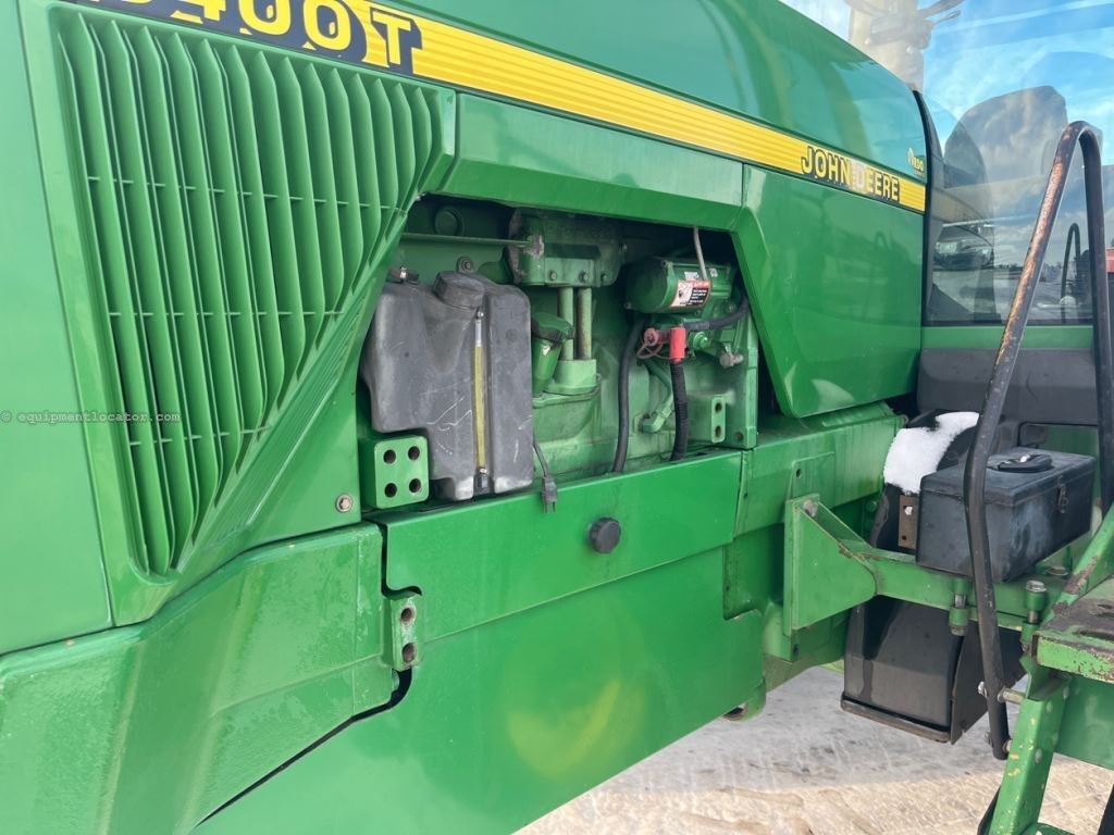 2000 John Deere 8400T Image 10