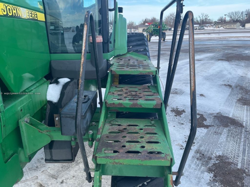 2000 John Deere 8400T Image 24