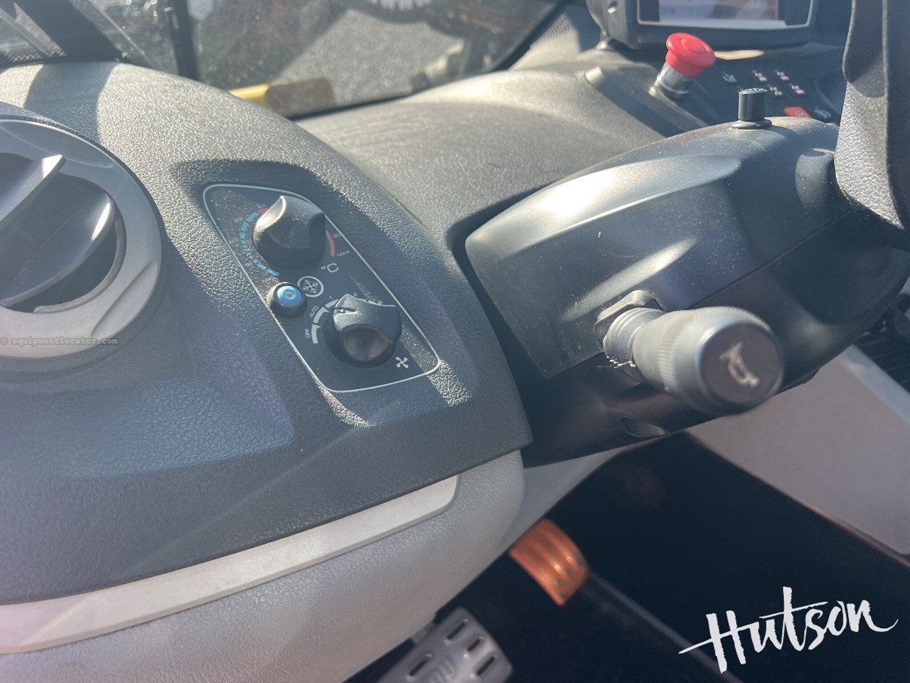 2023 Manitou MLT630-115VCP Image 10